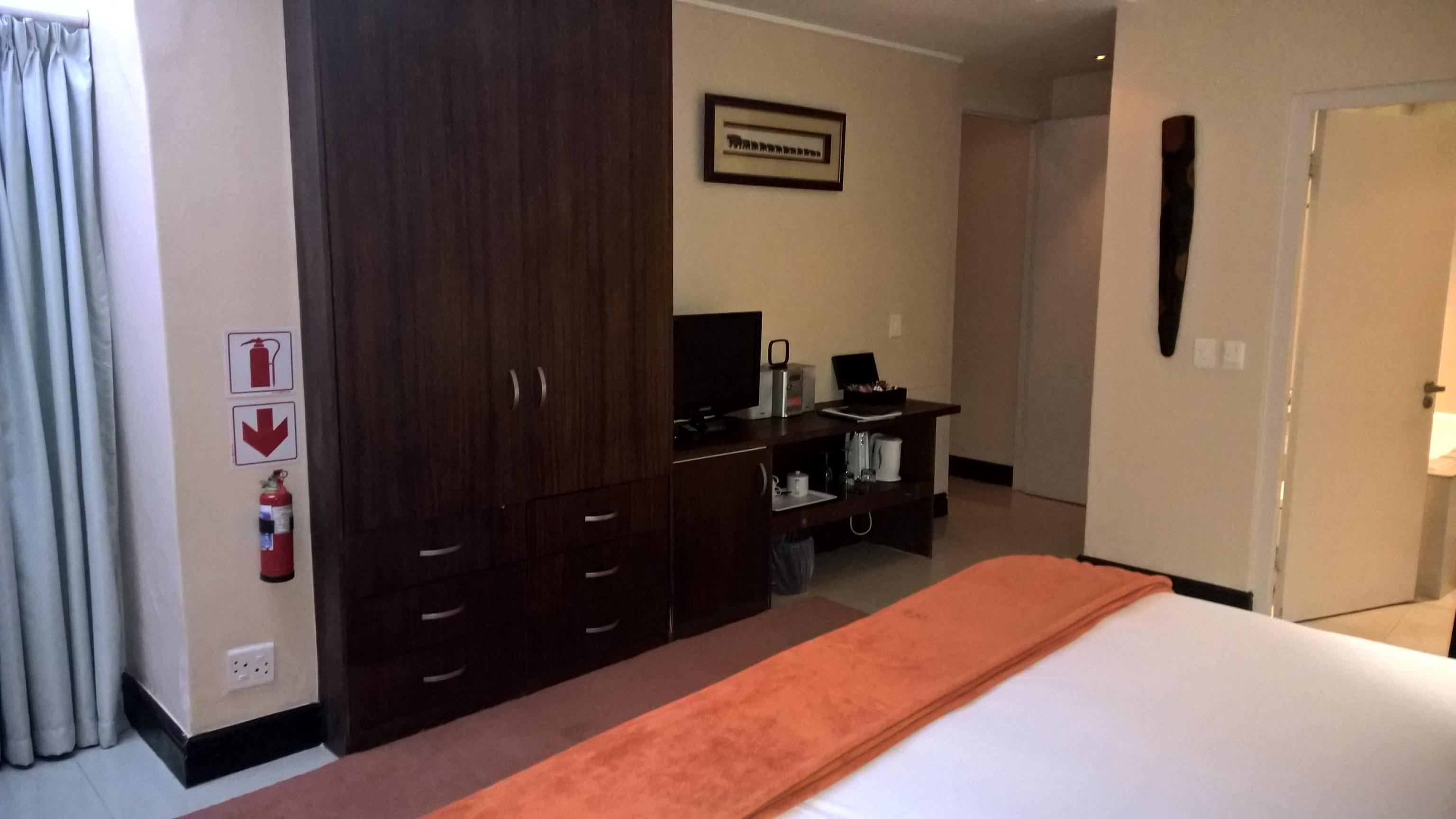 Sea Castle Camps Bay Hotel 4*