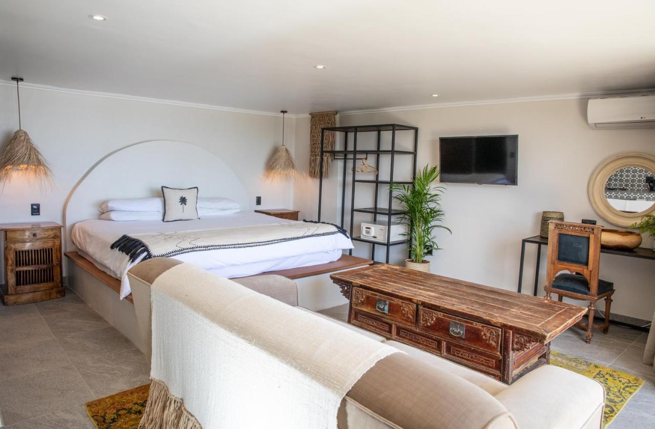 Sea Castle Camps Bay Hotel
