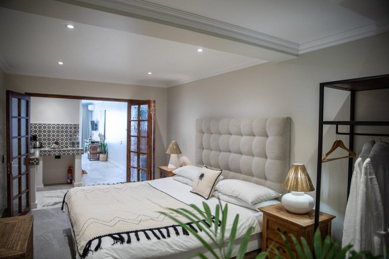 Hotel Sea Castle Camps Bay 4*