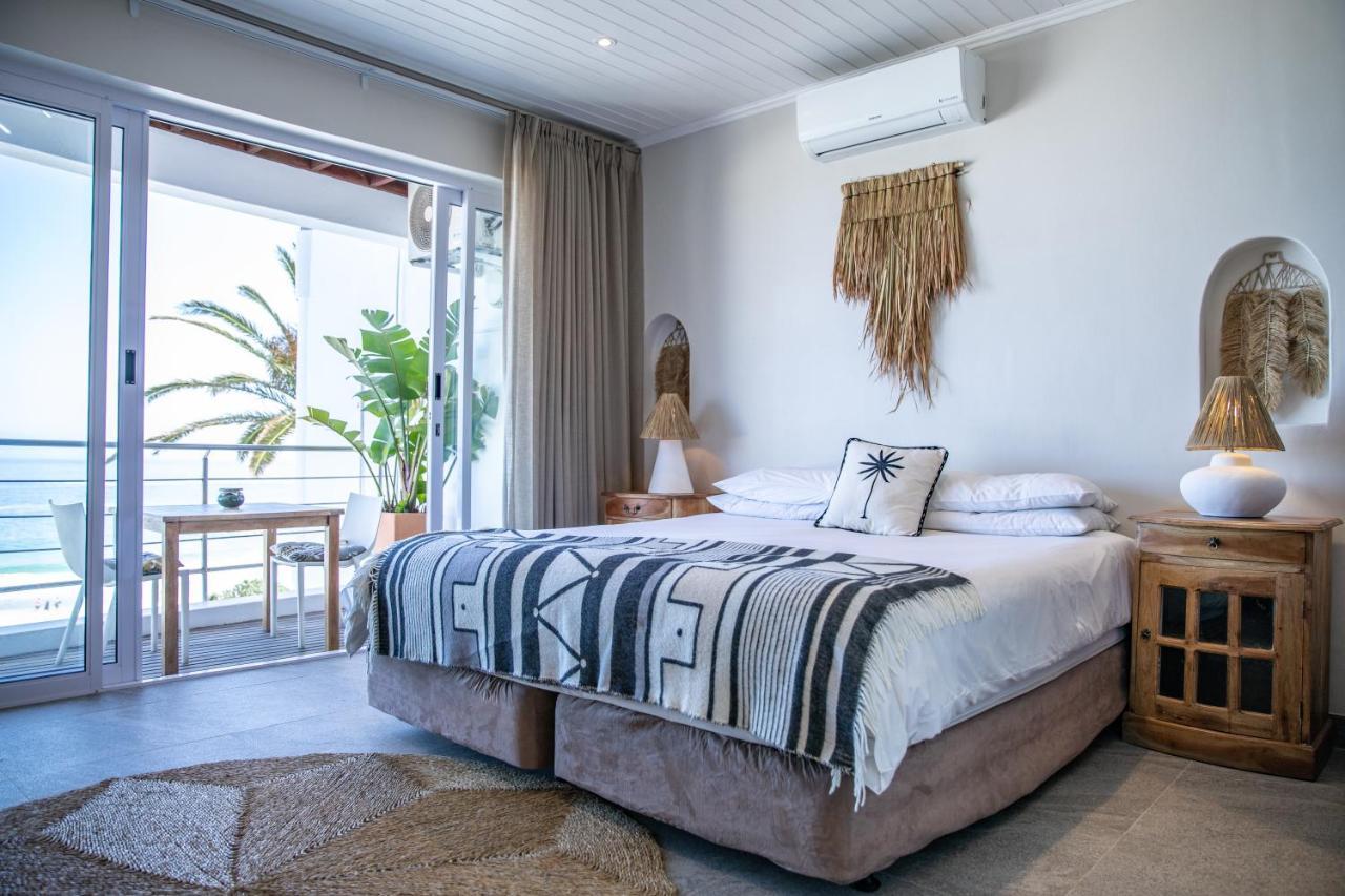 Sea Castle Camps Bay 4*